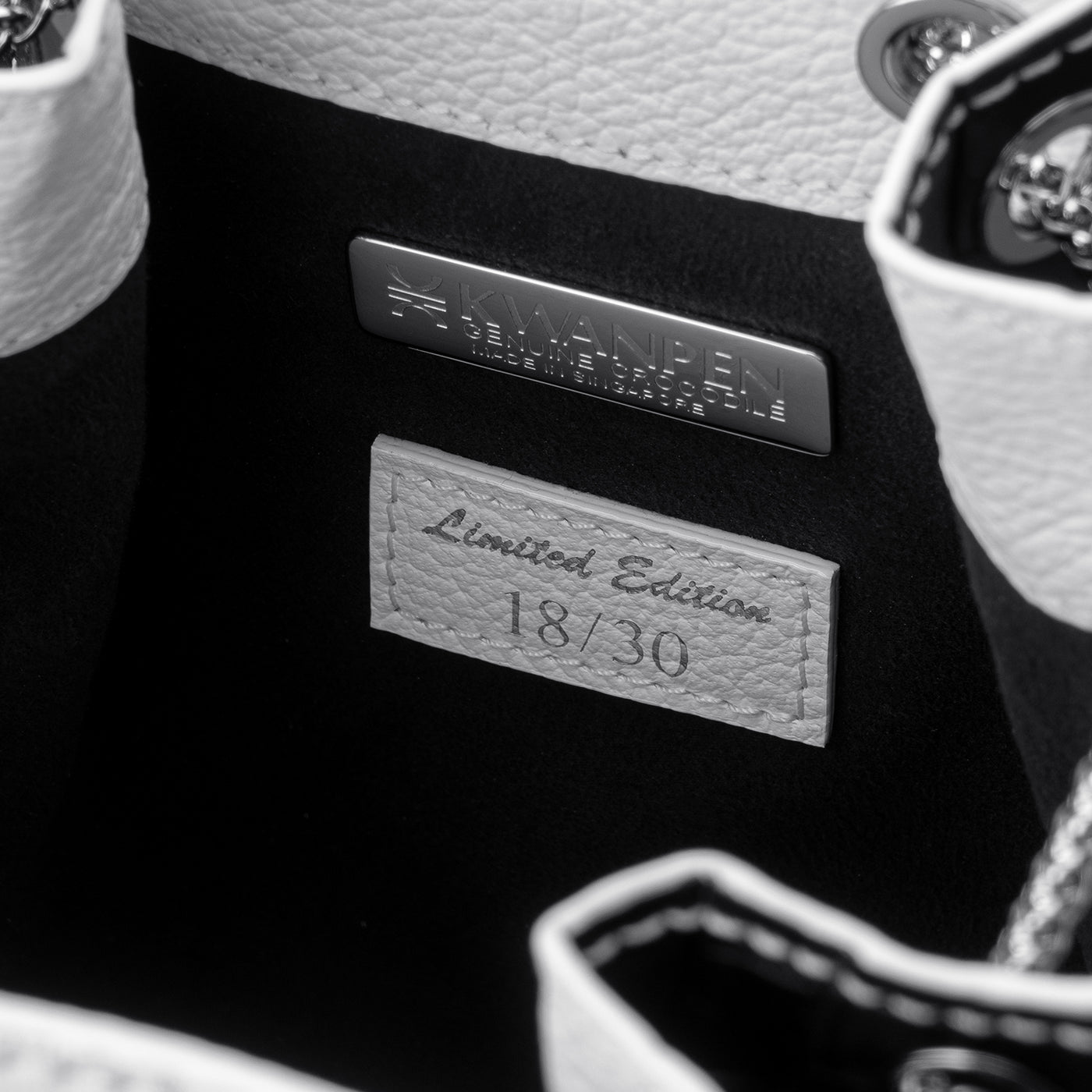 CREST LINK ORIGAMI BUCKET BAG (Arctic) | KWANPEN